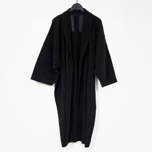 Homme Plissé Issey Miyake Monthly Color Jan 2023 Coat 3 NWOT